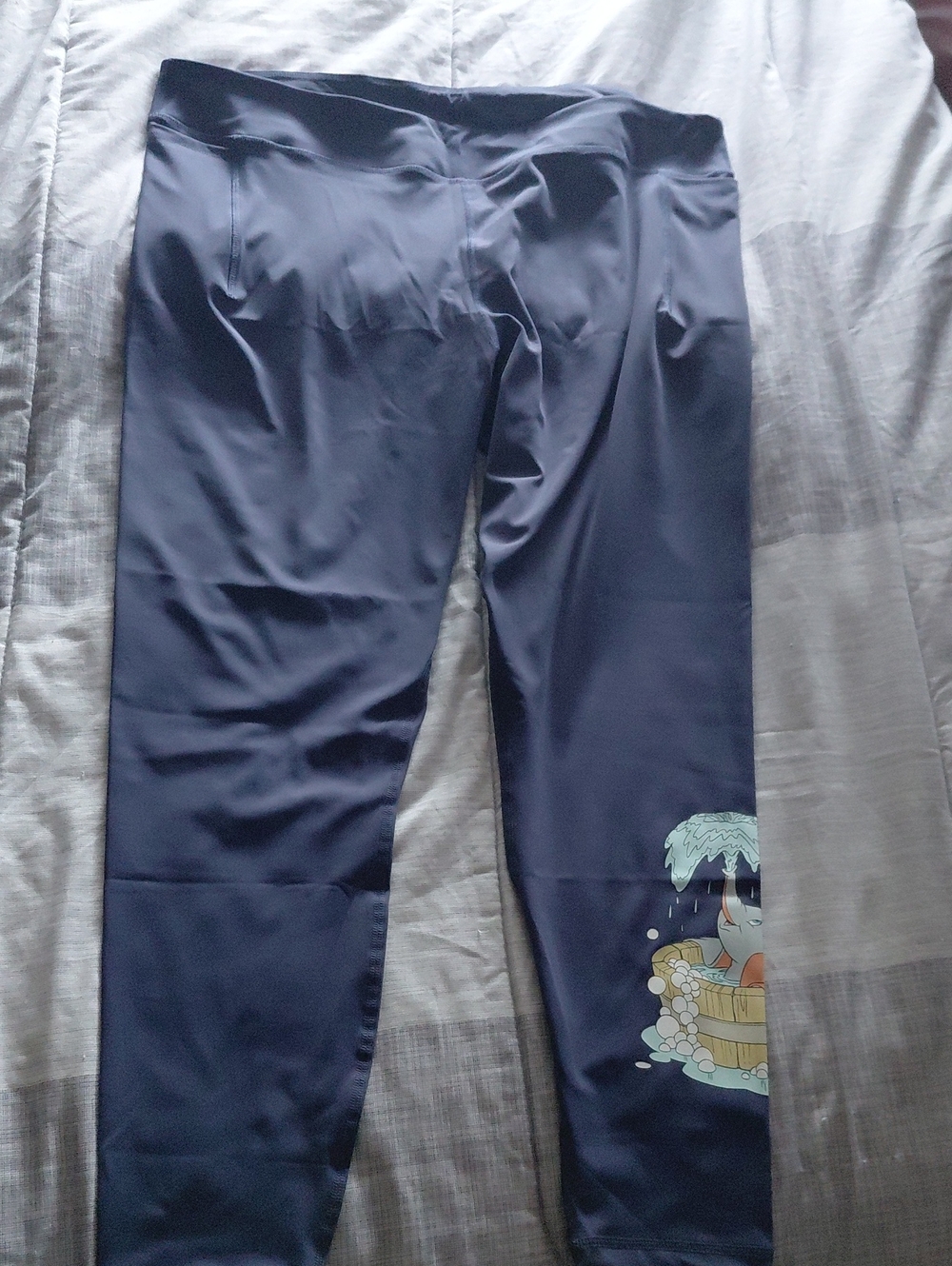 DISNEY Navy Leggings with Tropical Tub GraphicNew. These Disney Parks WDW Dumbo